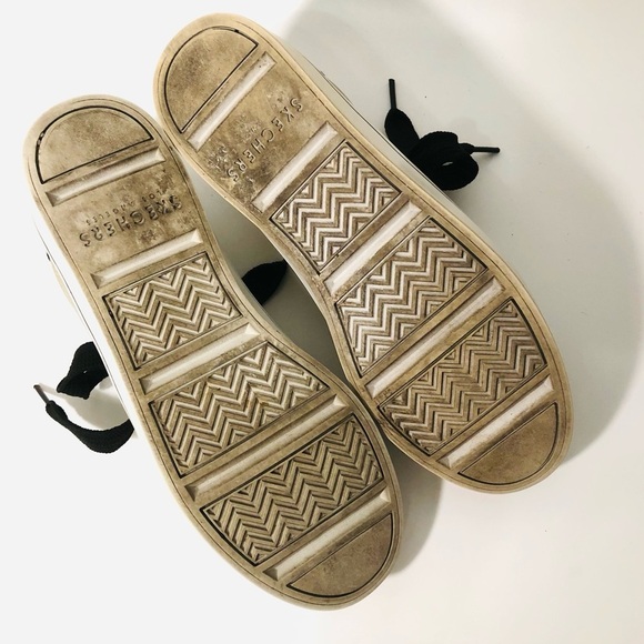 Skechers Hi Lites Gold and Black Sneakers - Picture 13 of 13